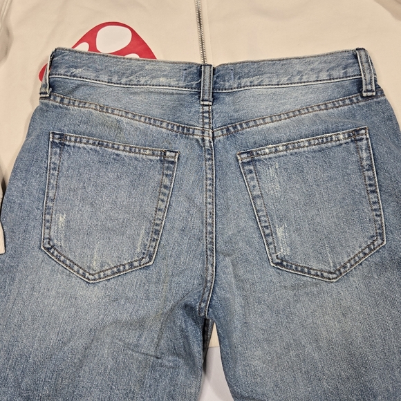 We The Free‎ Denim Short Size 26 Bermuda 10" Inseam Distressed Holes Frayed Hem - Picture 14 of 15